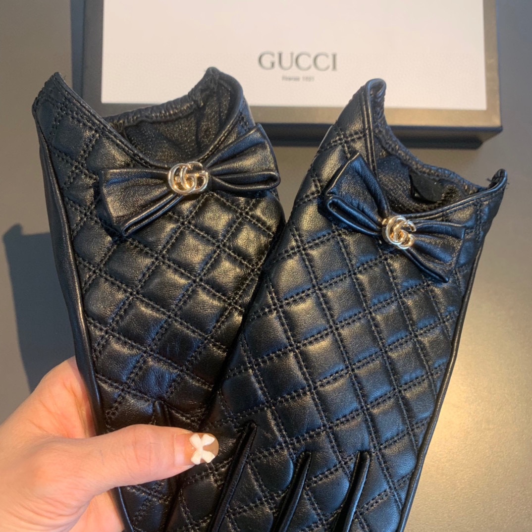 Gvc*1 Gloves With Signature Double G Motif In Black