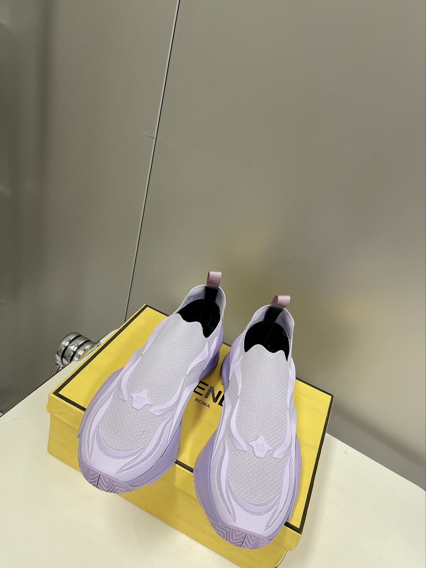F**di Low Trainers Sneakers Violet For Women