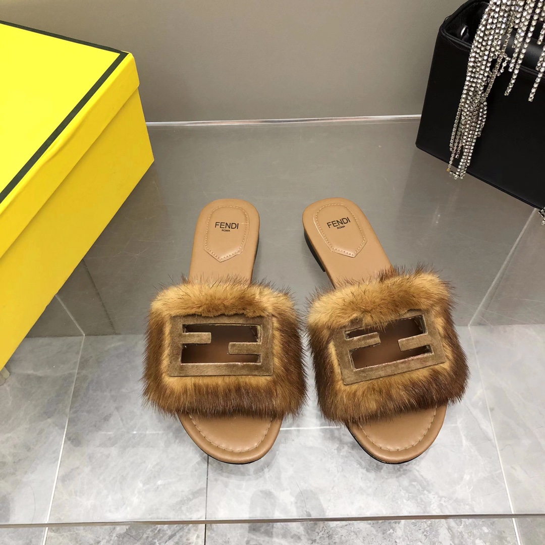 F**di Signature Brown Mink Slides For Women 8R8136AKXPF0XT6