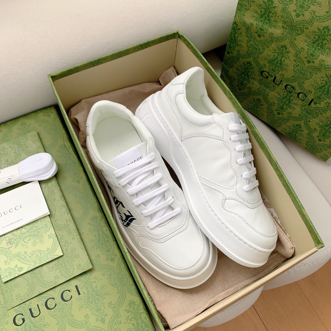 Gvc*1 Men’s Sneaker White With Gvc*1 Print For Men 670408 1XL10