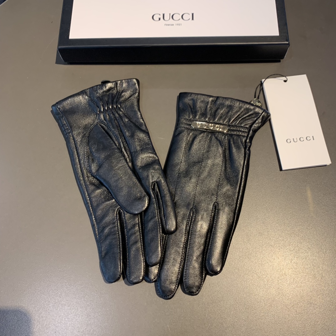 Gvc*1 Gloves With Signature Double G Motif In Black