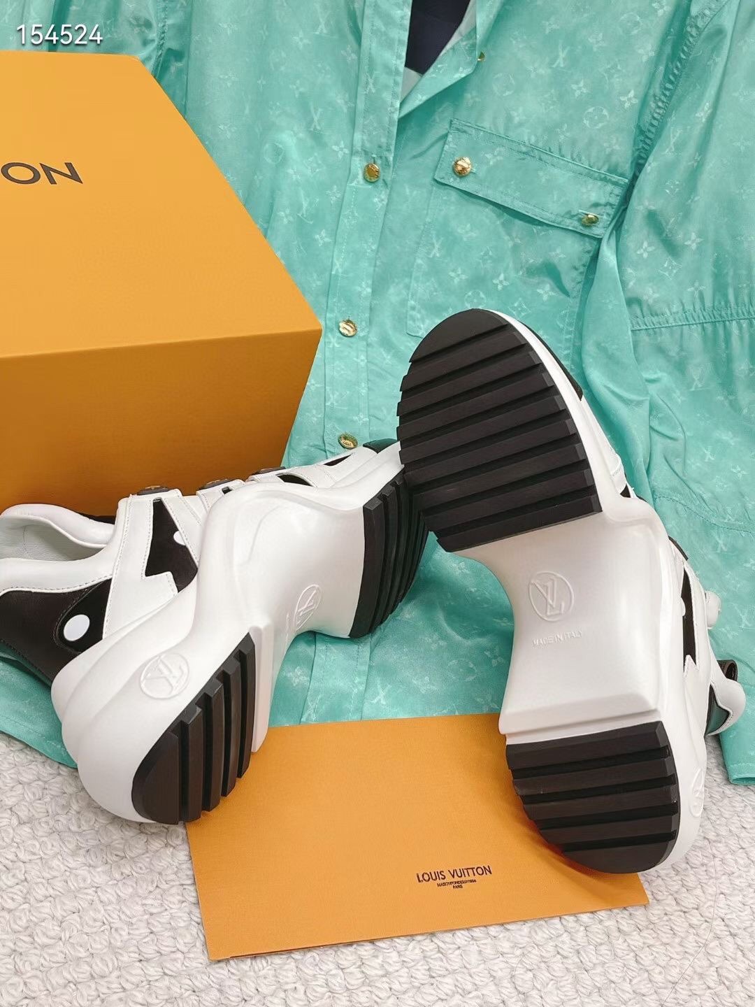 L0vis Vvtt0n Women’s LV Archlight Sneaker Black For Women LV
