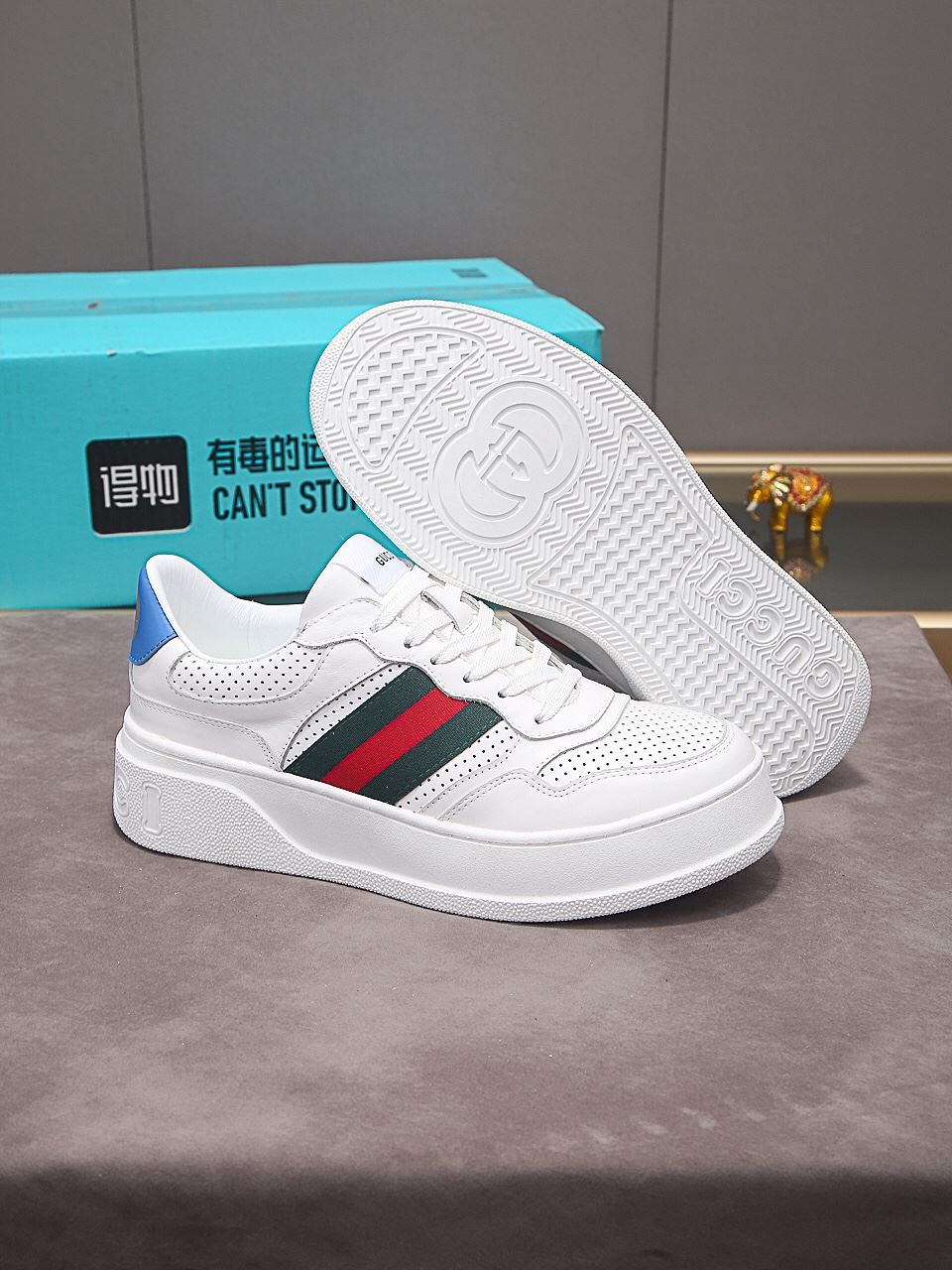 Gvc*1 Men’s Sneaker With Web White For Men 669698 UPG10 9060