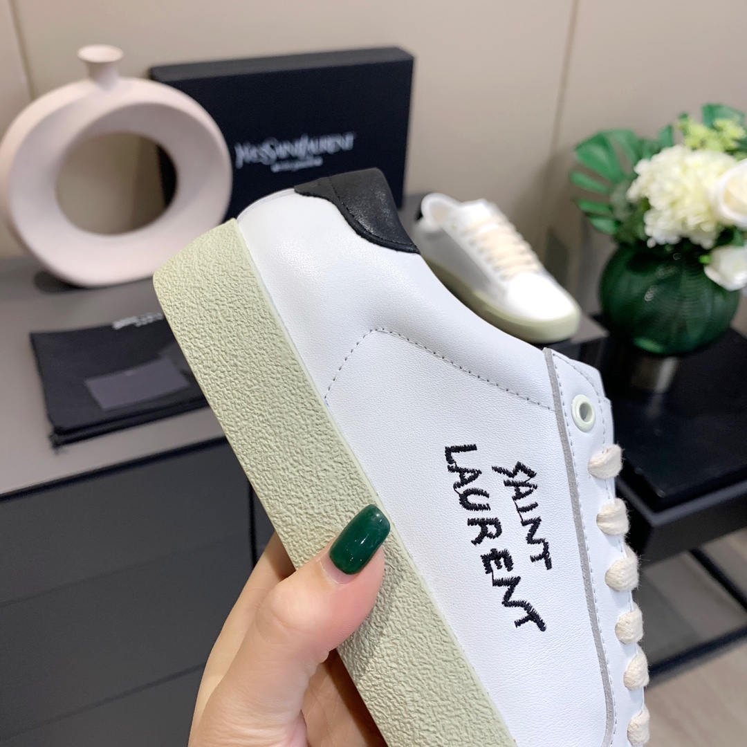 Sa1nt Lau*nt Women’s Court Classic Sl/06 Embroidered Sneakers White For Women Y51 61064908G109061