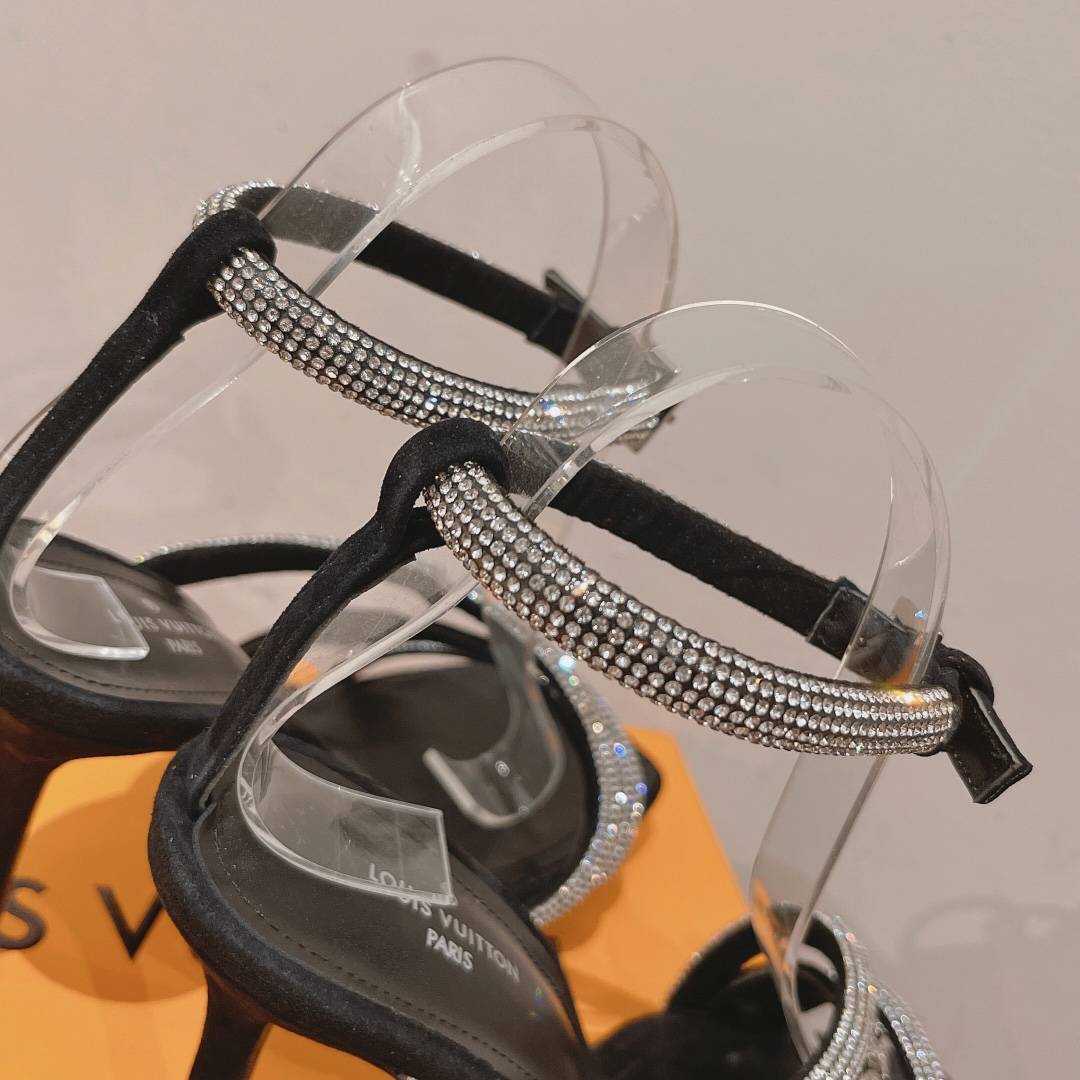 L0vis Vvtt0n Women’s Appeal Sandal Black For Women LV 1AAC1L