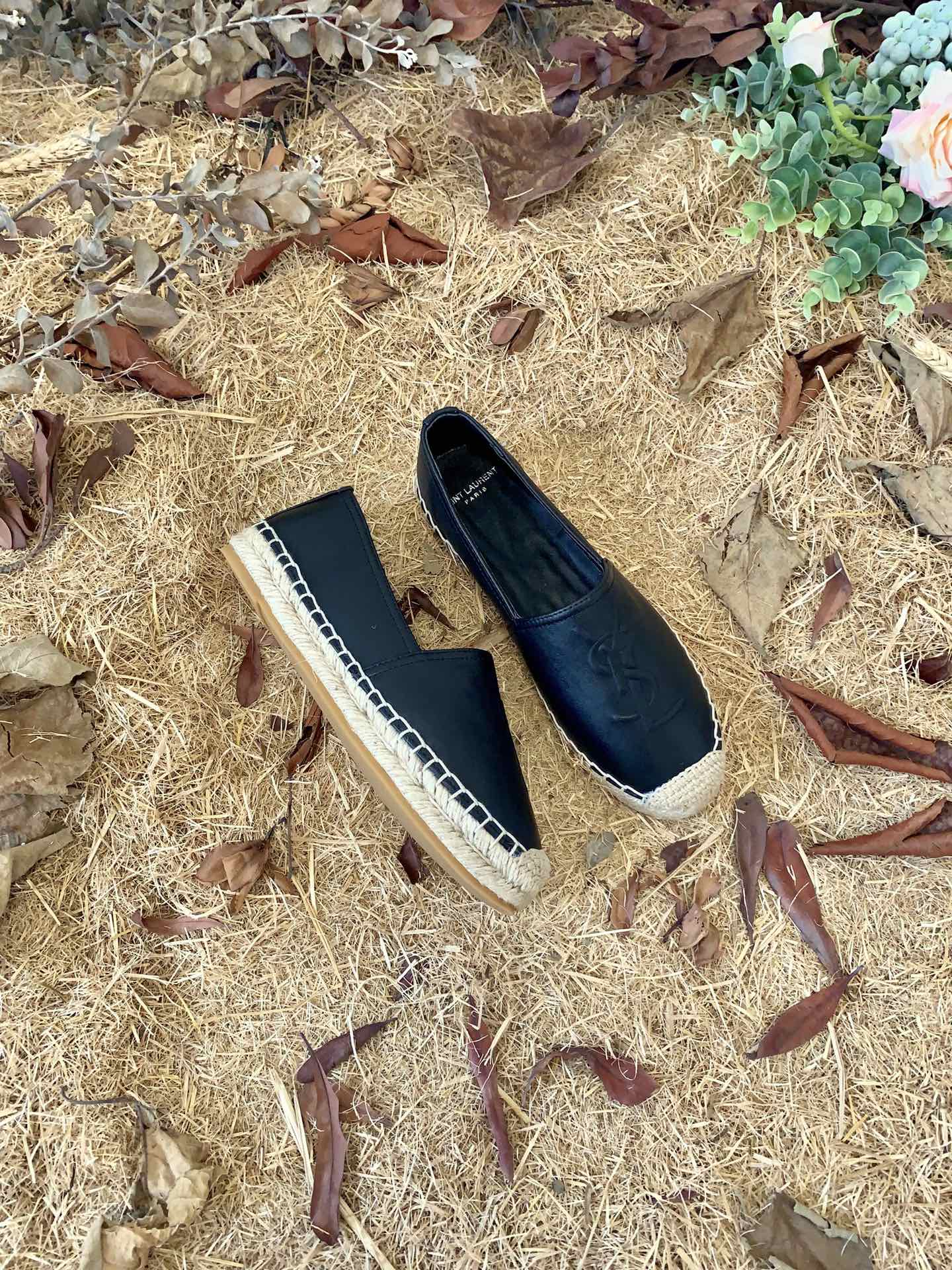 Sa1nt Lau*nt Women’s Y51 Embroidered Espadrilles Black For Women Y51 458573B34001000