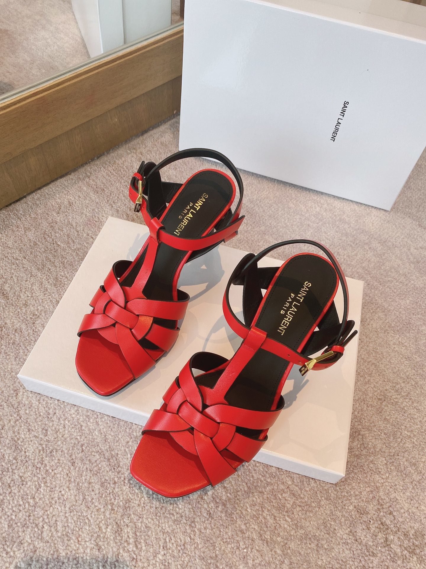 Sa1nt Lau*nt Women’s Tribute Sandals Red For Women Y51