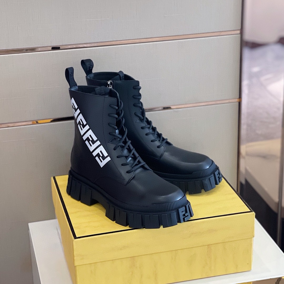 F**di Force High Tops Boots Black For Men 7U1447AD74