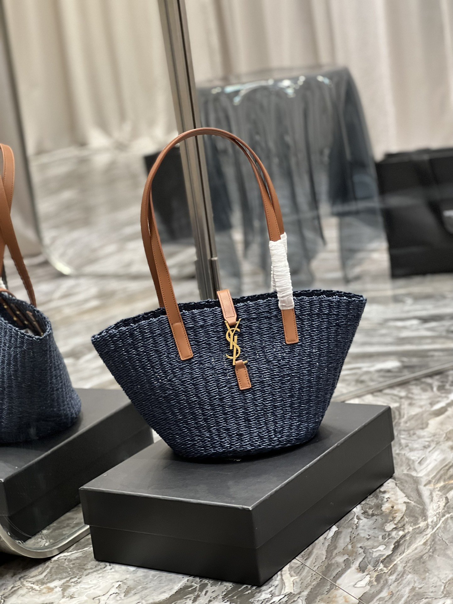 Sa1nt Lau*nt Panier Medium Bag Blue For Women, Women’s Bags 16.5in/42cm Y51