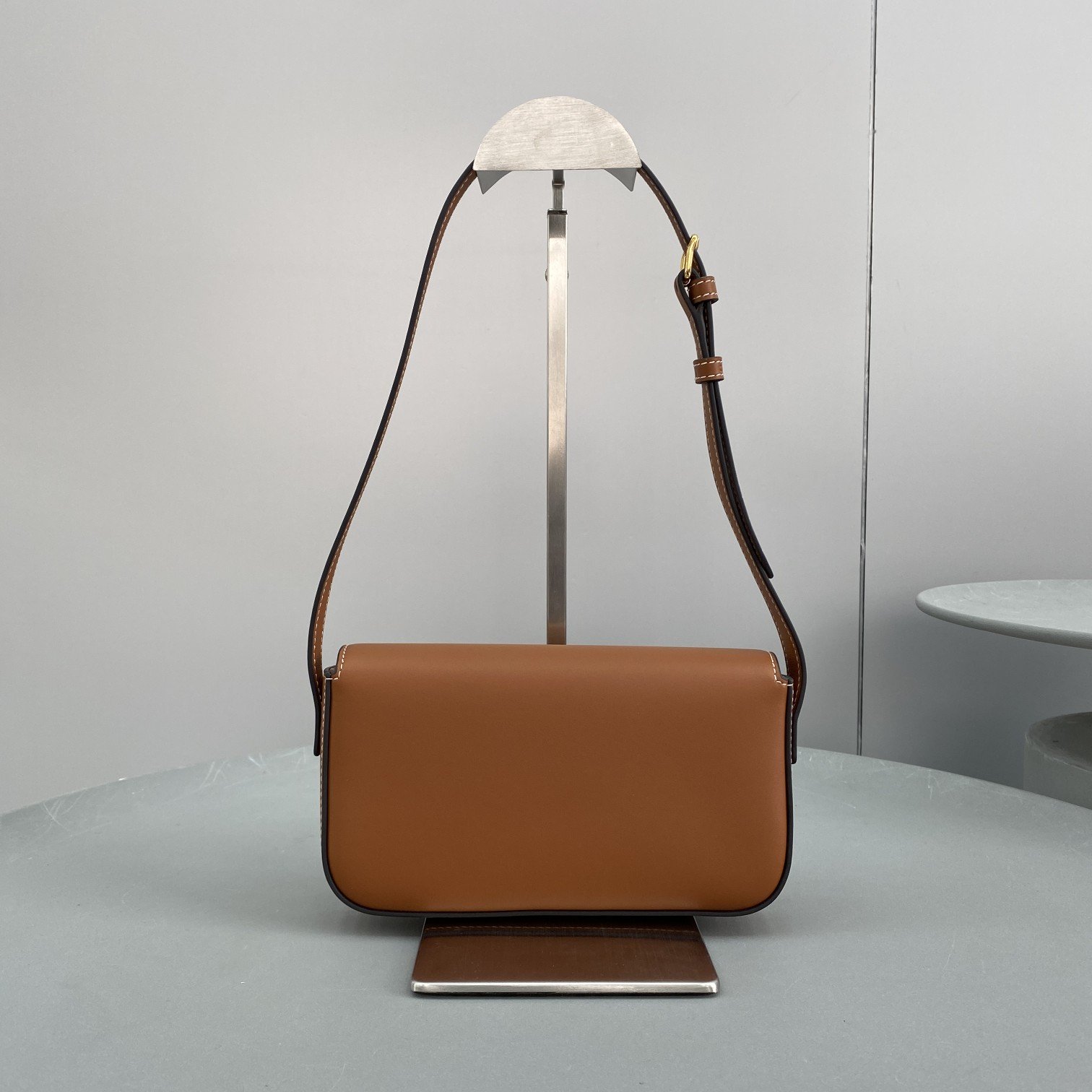 Ce1i*e Triomphe Shoulder Bag Brown For Women 8in/20cm 194143BFN.04LU